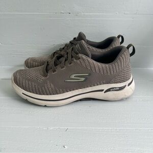 Skechers Mens Taupe Go Walk Arch Fit Grand Select Lace Up Size 8.5 Sneaker Shoes